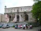 Castle and defensive type sinagogue