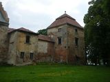 Castle and defensive type sinagogue